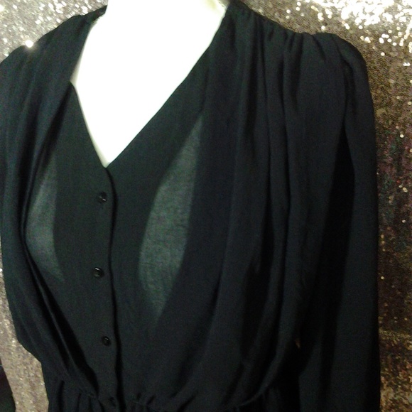 NWOT 213 Industry Black Draped Blouse SZ M - Picture 5 of 8